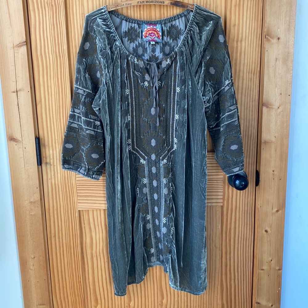 Johnny Was Tunic Velvet sz Medium